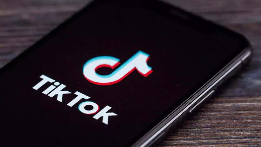 Instagram Surpasses TikTok in App Downloads